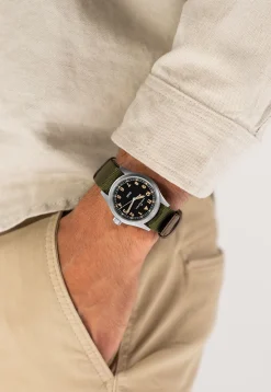 Khaki Field Quartz 38mm