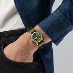 Khaki Field Quartz 33 mm