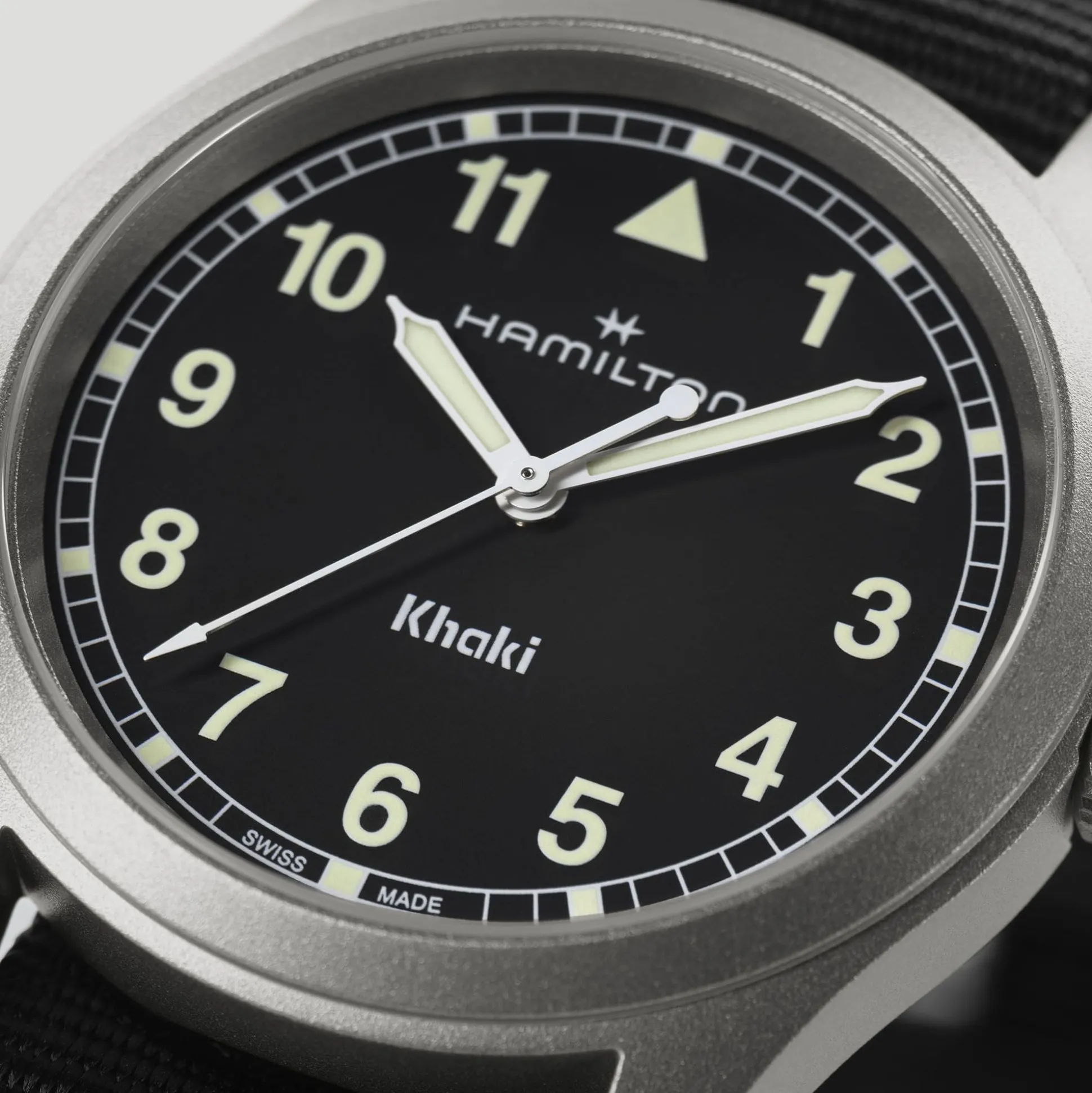 Khaki Field Quartz 38mm