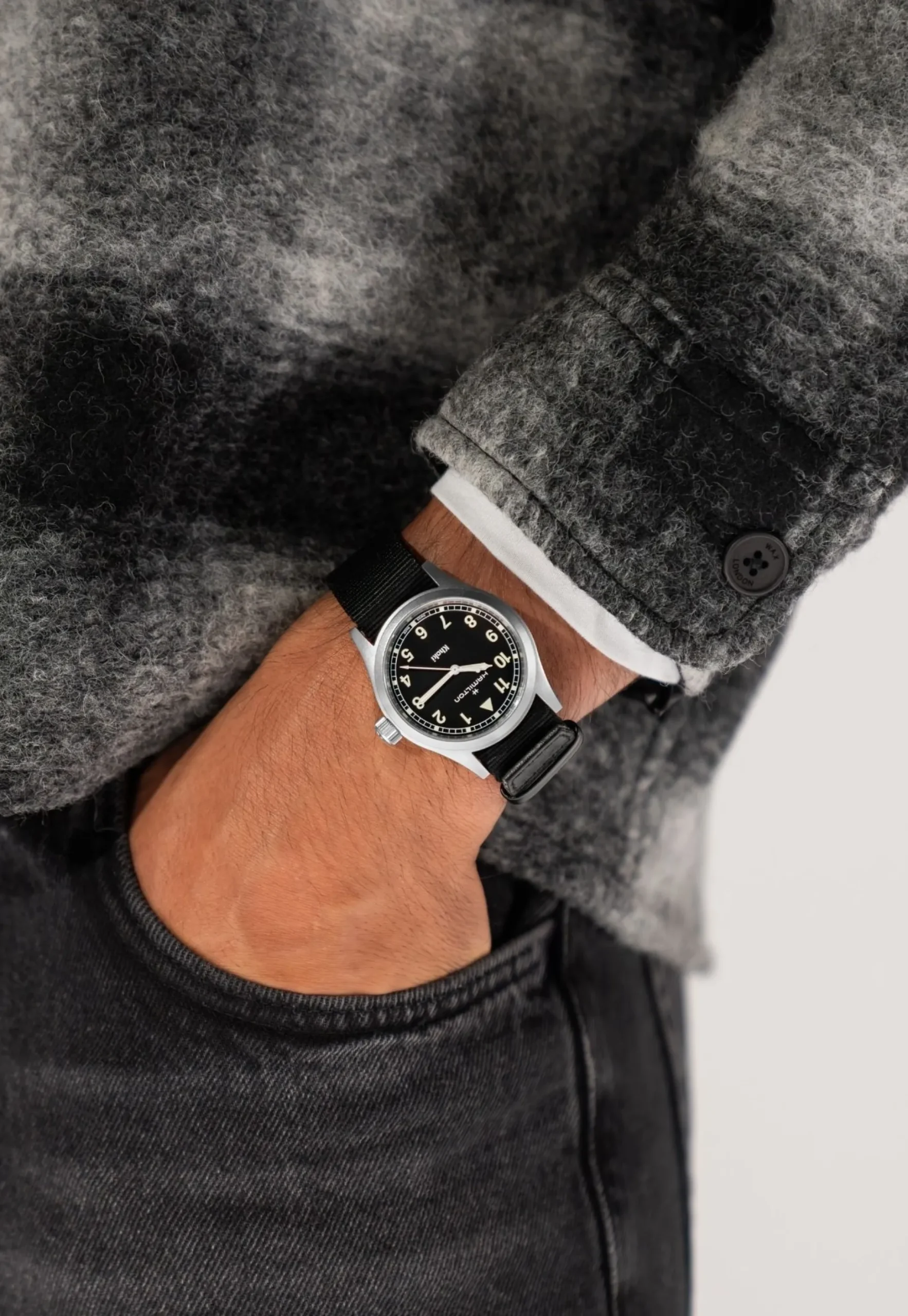 Khaki Field Quartz 38mm