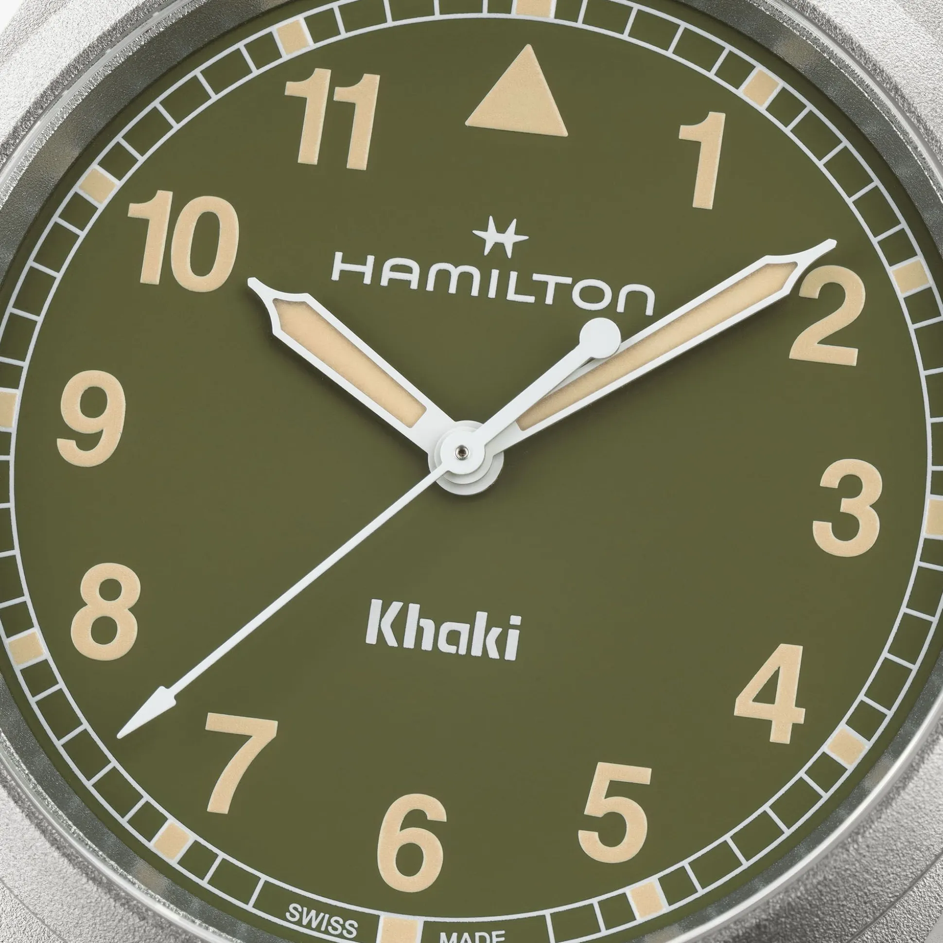Khaki Field Quartz 38 mm