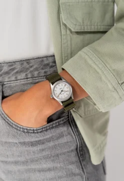 Khaki Field Quartz 33mm